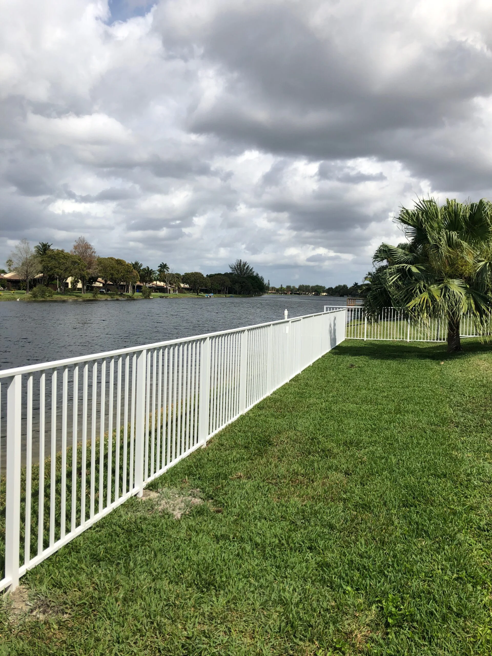 ALUMINUM FENCE INSTALLATION: A SMART FIRST UPGRADE FOR NEW HOMEOWNERS — XL Fencing