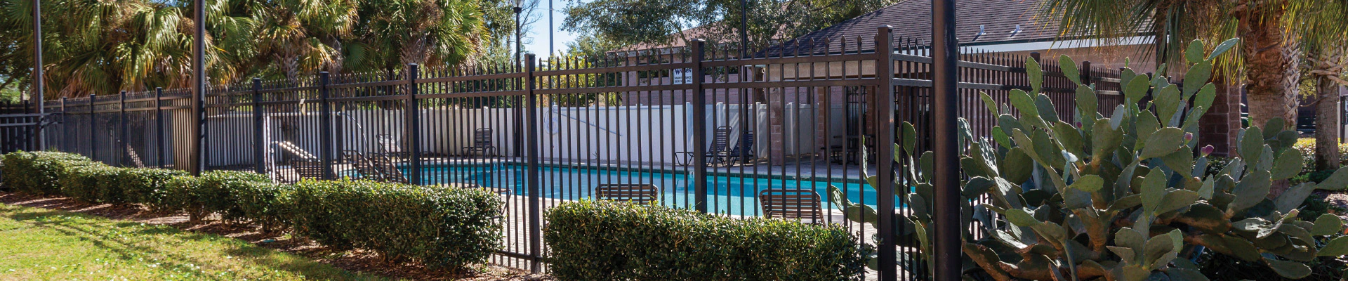 Fence as a Holiday Canvas — XL Fencing