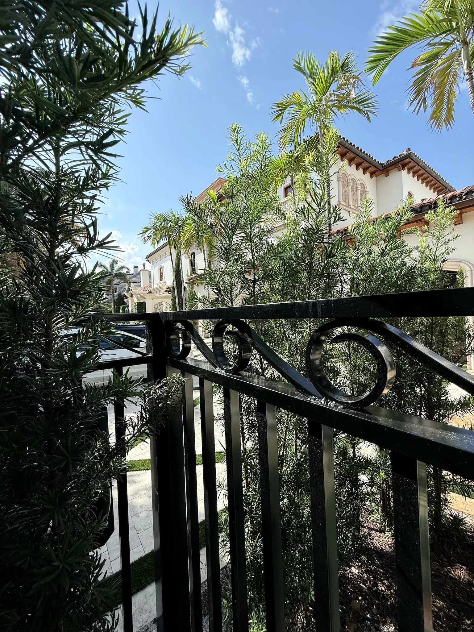 MODERN FENCE STYLES THAT INCREASE PROPERTY VALUE — XL Fencing