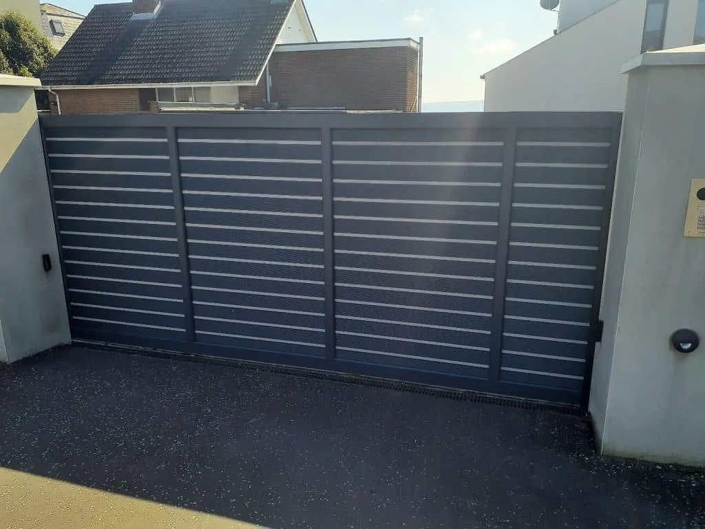 Style & Security: Your Guide to the Perfect Aluminum Gate — XL Fencing