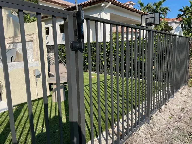 Aluminum fence installation in Palm Beach County