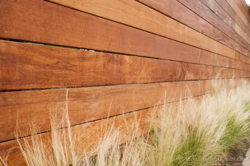 Ipe hardwood horizontal fence installed by XL Fencing in South Florida